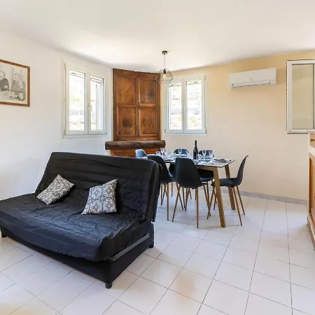 Holiday home Cosy In With Garden *